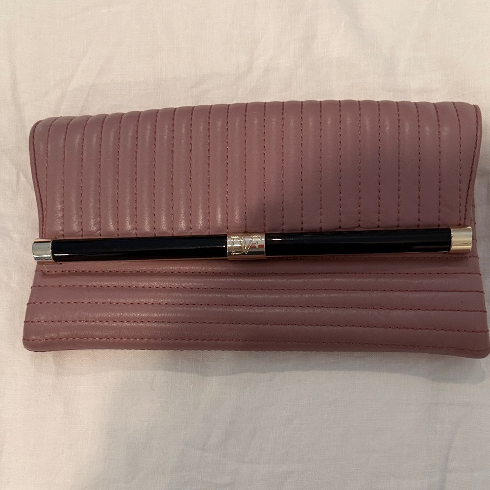 Quilted Mauve Leather Wallet Clutch Diane Von Furstenberg